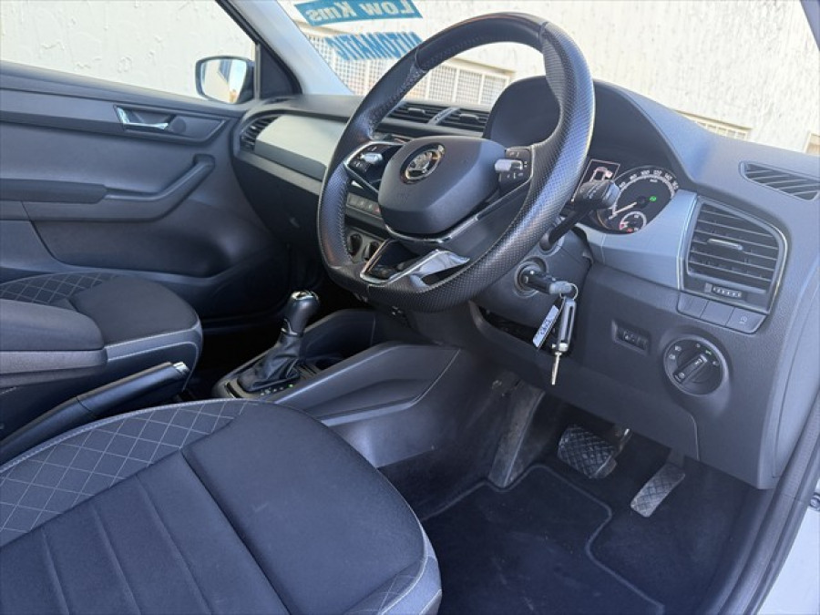 2021 Skoda Fabia NJ Run-Out Edition Hatch Image 9