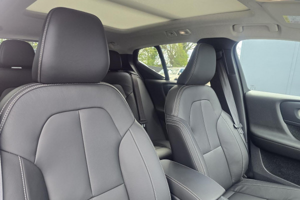 2026 MY27 Volvo XC40 XZ Ultra B4 Bright SUV Image 15