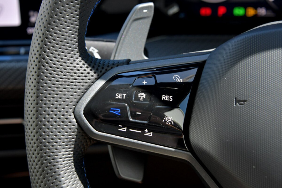 2024 Volkswagen Golf 8 R Hatch Image 15