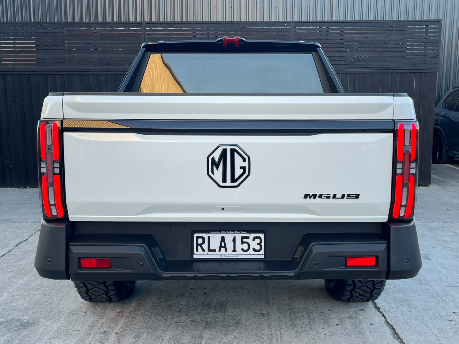 2025 MG U9 Black Edition Ute Image 4