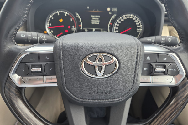 2024 Toyota LandCruiser FJA300R VX SUV Image 25