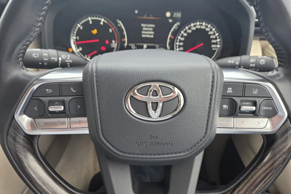 2024 Toyota LandCruiser FJA300R VX SUV Image 25