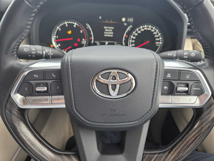 2024 Toyota LandCruiser FJA300R VX SUV Image 25