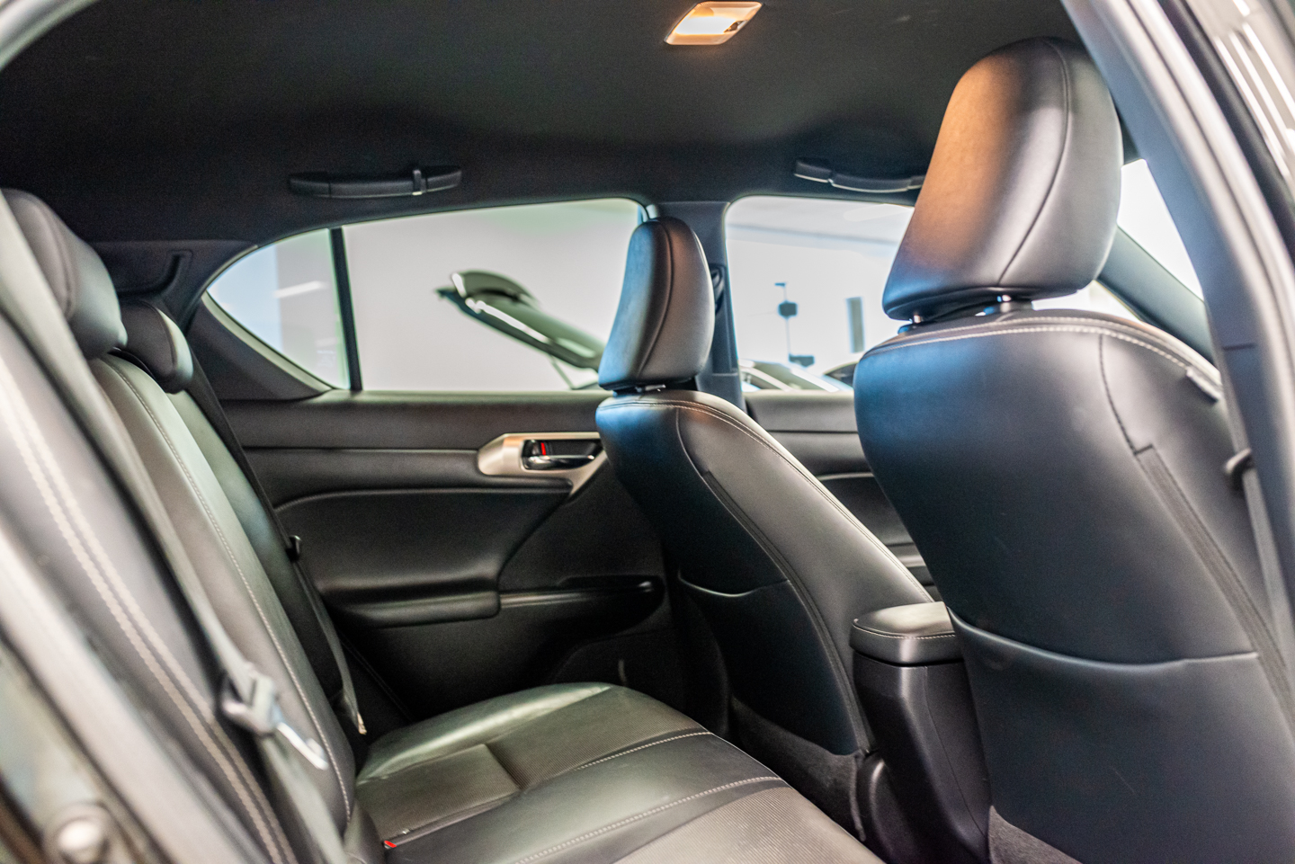 2016 Lexus Ct Hatchback Image 22