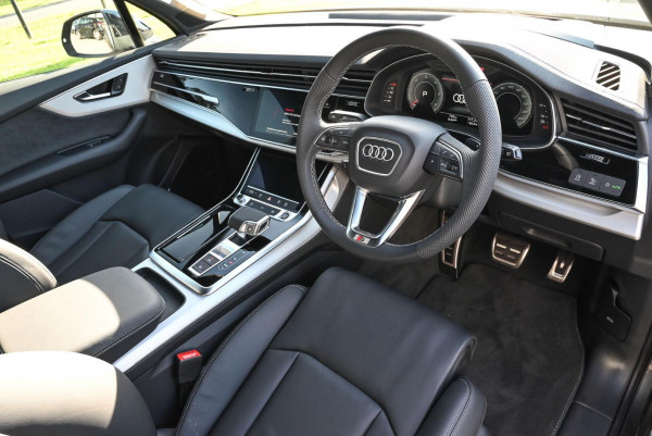 2026 Audi Q7 4M TDI 210kW S line SUV image 6