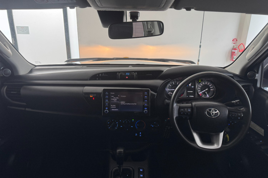 2021 Toyota HiLux GUN126R SR5 Double Cab Chassis Image 12