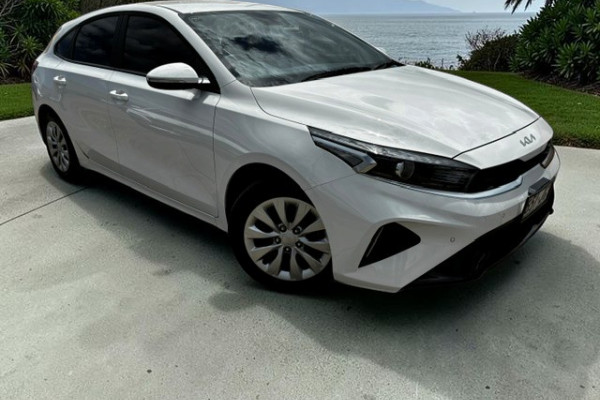 2023 MY24 Kia Cerato BD S Hatch Image 1