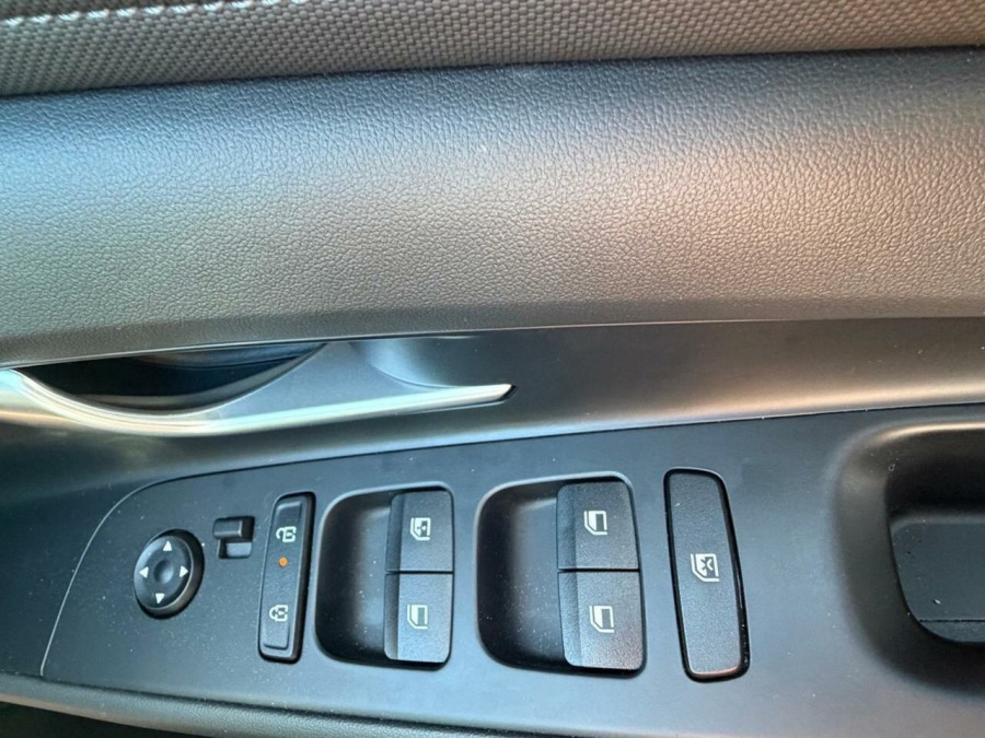 2024 MY25 Hyundai i30 CN7.V2 Elite Hybrid Sedan Image 25