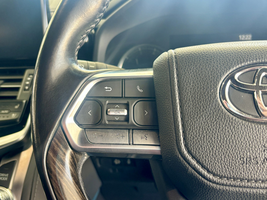 2022 Toyota LandCruiser FJA300R VX SUV Image 16