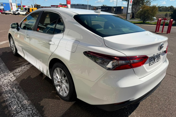 2021 Toyota Camry Hybrid AXVH70R Ascent Sedan Image 6