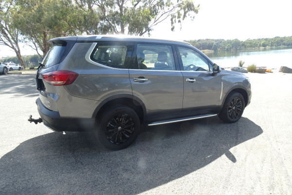 2022 MY21 LDV D90 SV9A Executive SUV Image 11