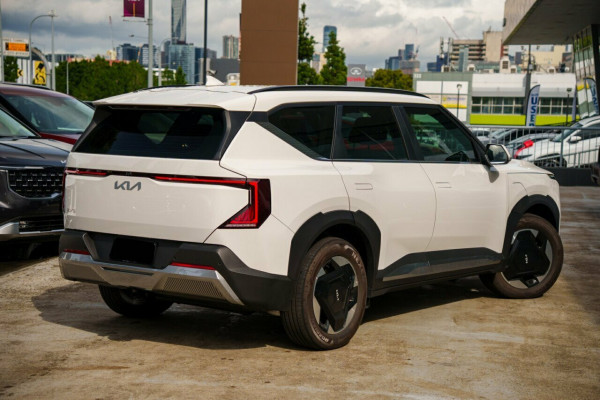 2026 Kia EV5 OVc Air Standard Range SUV Image 2