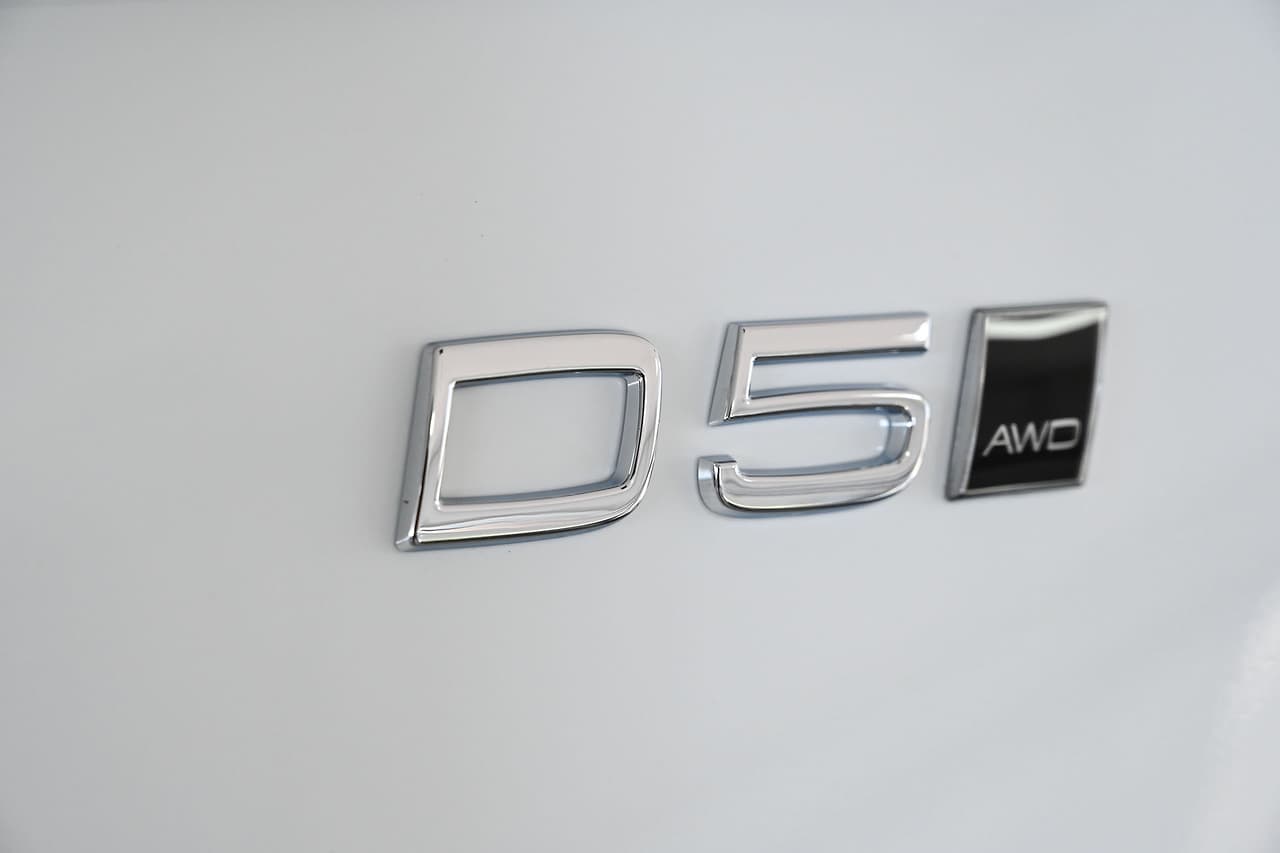 2020 Volvo XC90 L Series D5 Inscription SUV Image 13