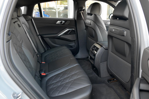 2025 BMW X6 G06 LCI xDrive30d M Sport SUV image 5