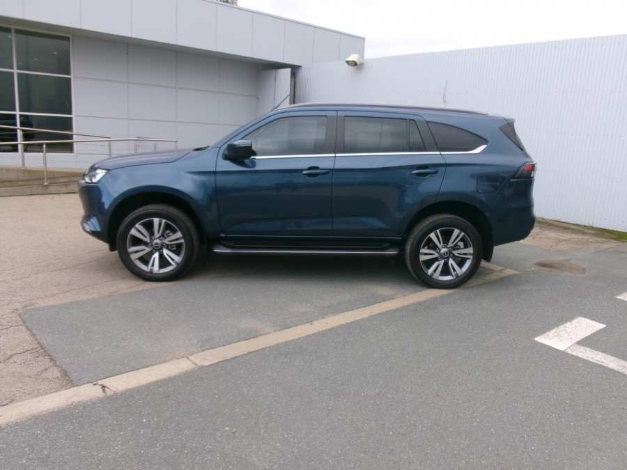 2023 MY24 Isuzu MU-X RJ LS-T SUV Image 1