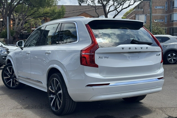 2024 MY25 Volvo XC90 L Series Ultra B6 Bright SUV Image 3