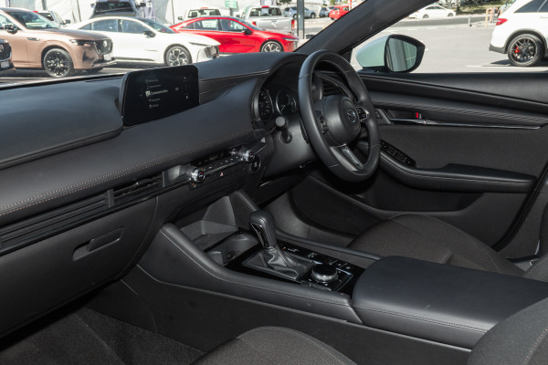 2024 Mazda 3 BP Series G20 Evolve Hatch Image 8