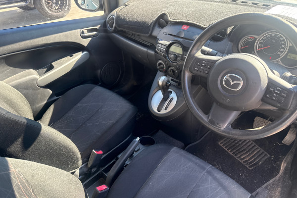 2014 Mazda 2 DE10Y2 MY14 Neo Hatch Image 4
