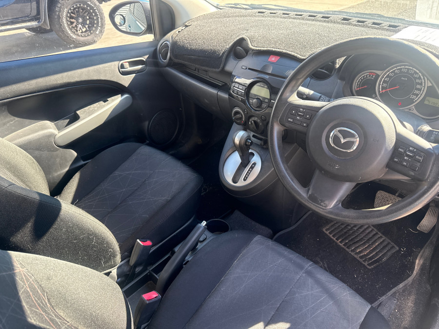 2014 Mazda 2 DE10Y2 MY14 Neo Hatch Image 4