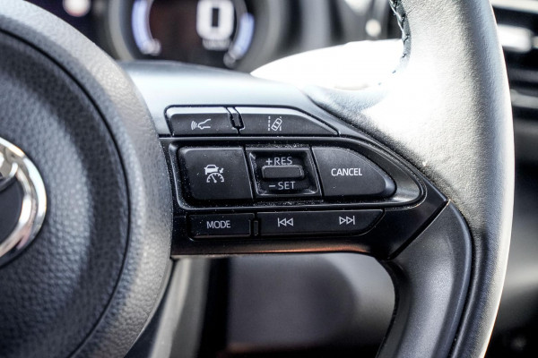 2021 Toyota Yaris Cross MXPJ15R GX SUV Image 19