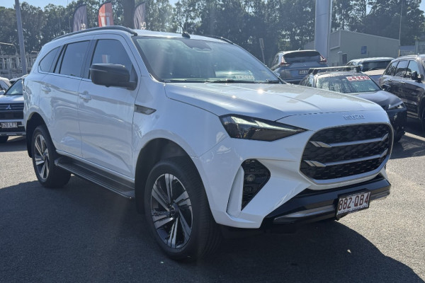 2025 MY25.5 Isuzu MU-X RJ LS-T SUV Image 3