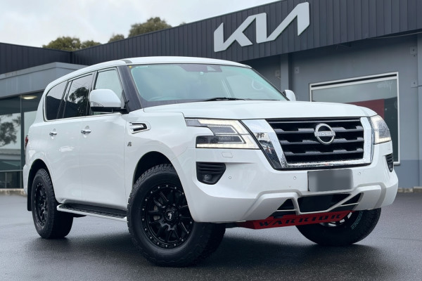 2024 Nissan Patrol Y62 Ti SUV Image 1