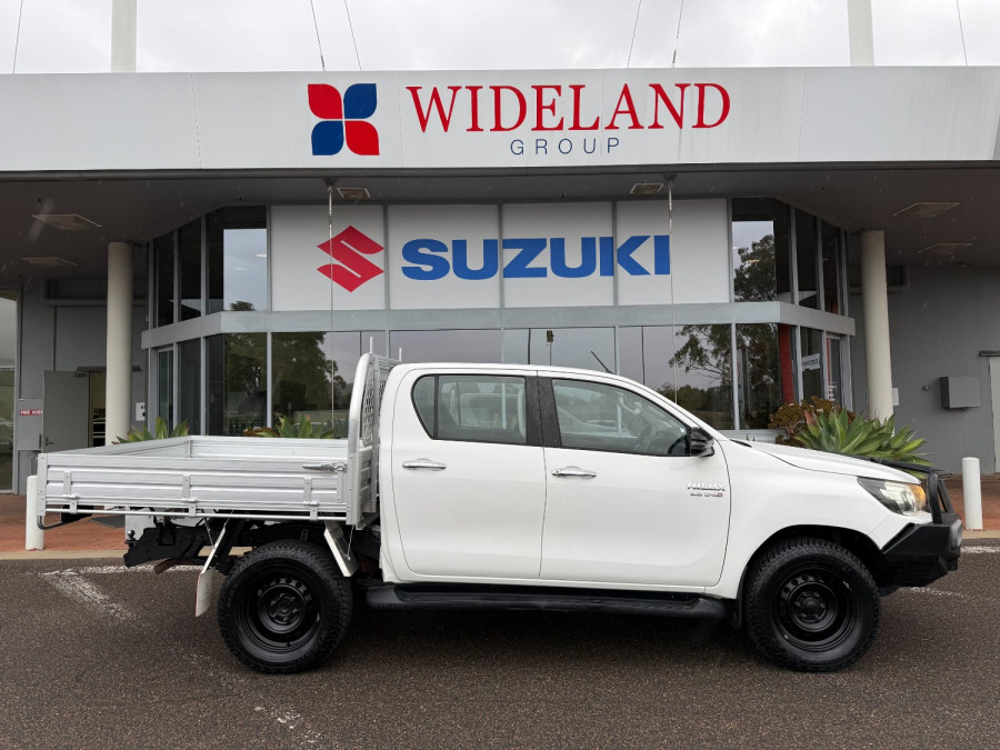 2017 Toyota HiLux GUN126R SR Cab Chassis Image 2