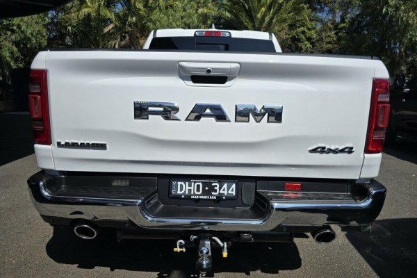 2023 MY24 Ram 1500 DT Laramie Ute Image 5