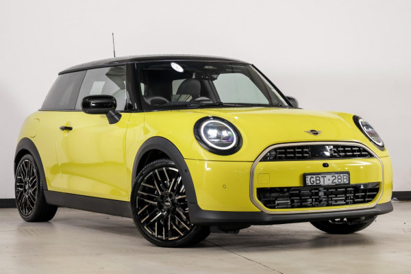 MINI Cooper C Favoured F65