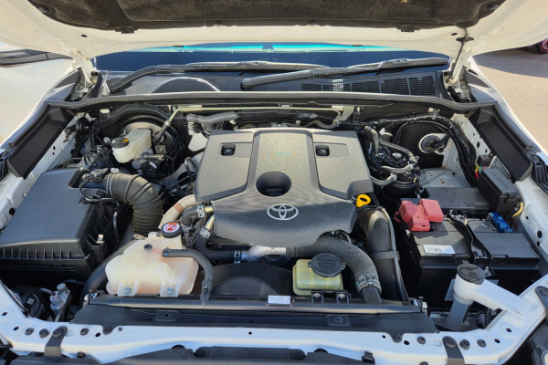 2017 Toyota Fortuner GUN156R GXL SUV Image 21