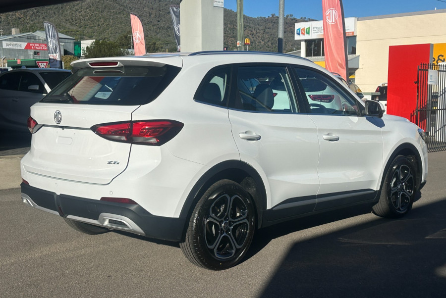 2025 MG ZS ZS32 Essence SUV Image 7