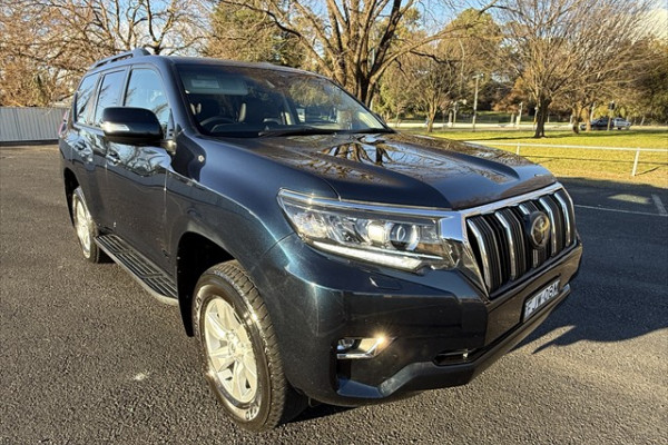 2023 Toyota LandCruiser Prado GDJ150R GXL SUV Image 1