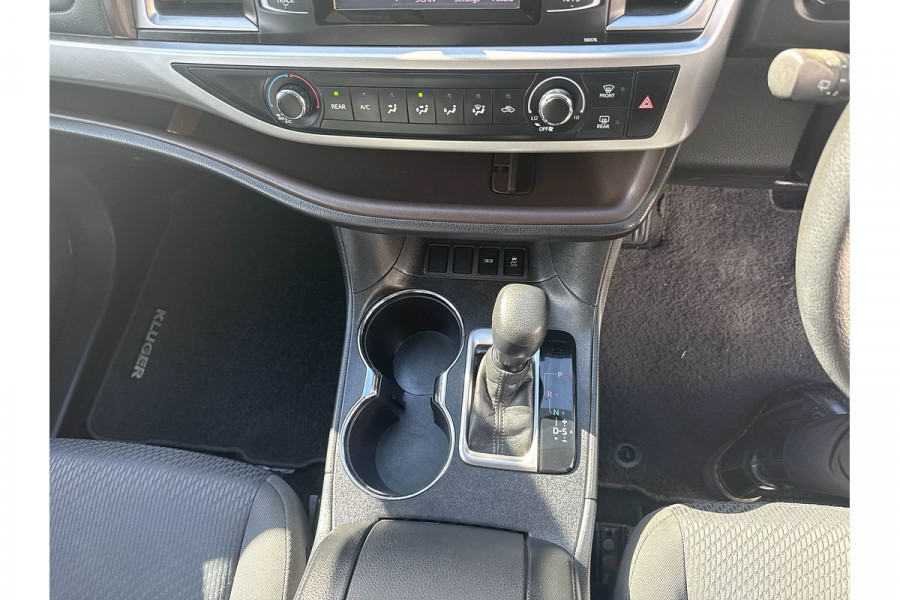 2015 Toyota Kluger GSU50R GX Wagon Image 17
