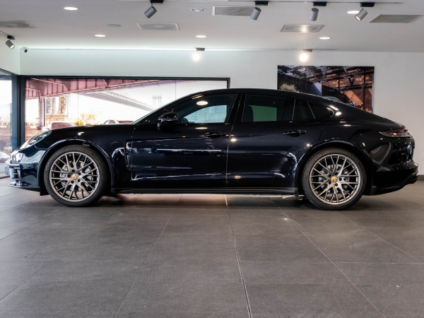 2021 MY22 Porsche Panamera 971 Sedan image 5