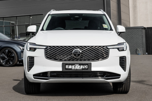 2026 Volvo XC90 L Series Plus B5 Bright SUV Image 4