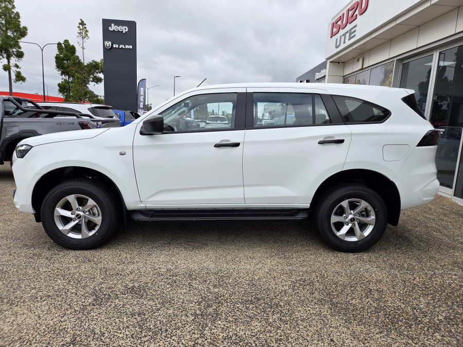 2026 MY25.5 Isuzu MU-X RJ LS-M SUV Image 6