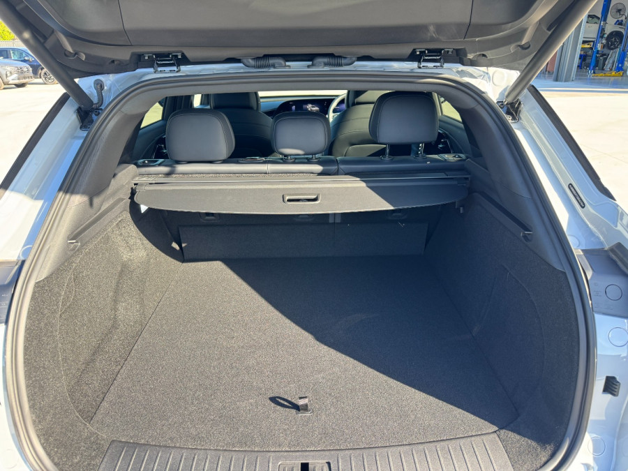 2026 MY25 Jaecoo Omoda 9 Wagon Image 9
