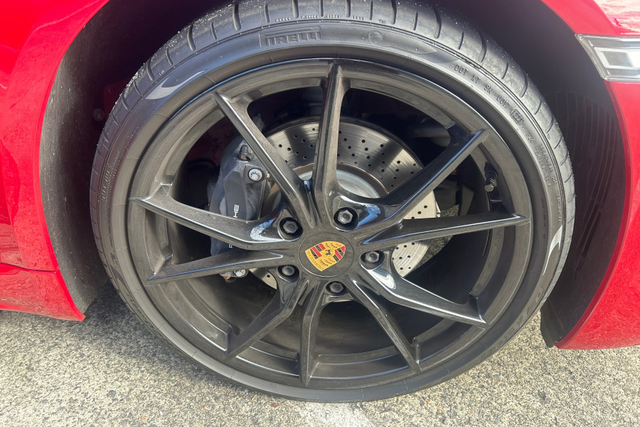  MY20 Porsche 718 982 Cayman Coupe Image 15