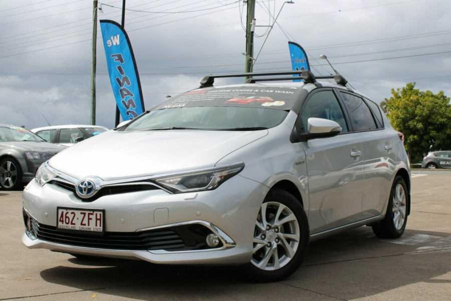 2016 Toyota Corolla ZWE186R Hybrid Hatch Image 2