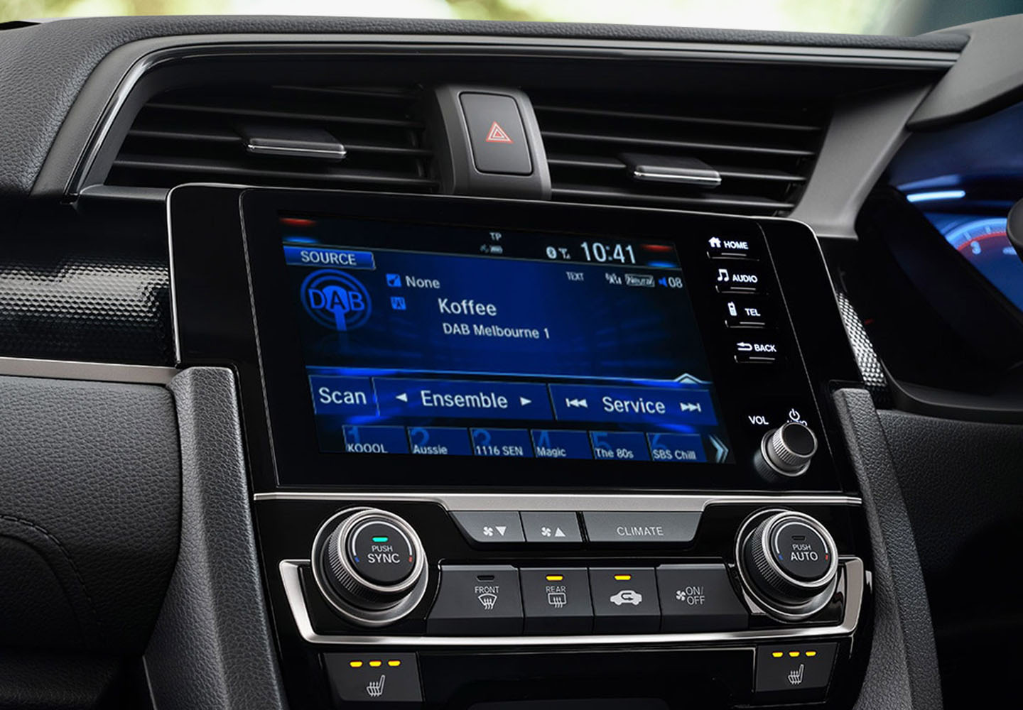 Civic Hatch DIGITAL RADIO (DAB+)*