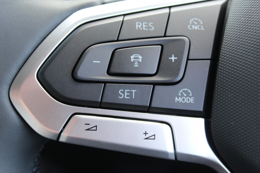 2025 Volkswagen Tayron R4 150TSI Life SUV Image 16