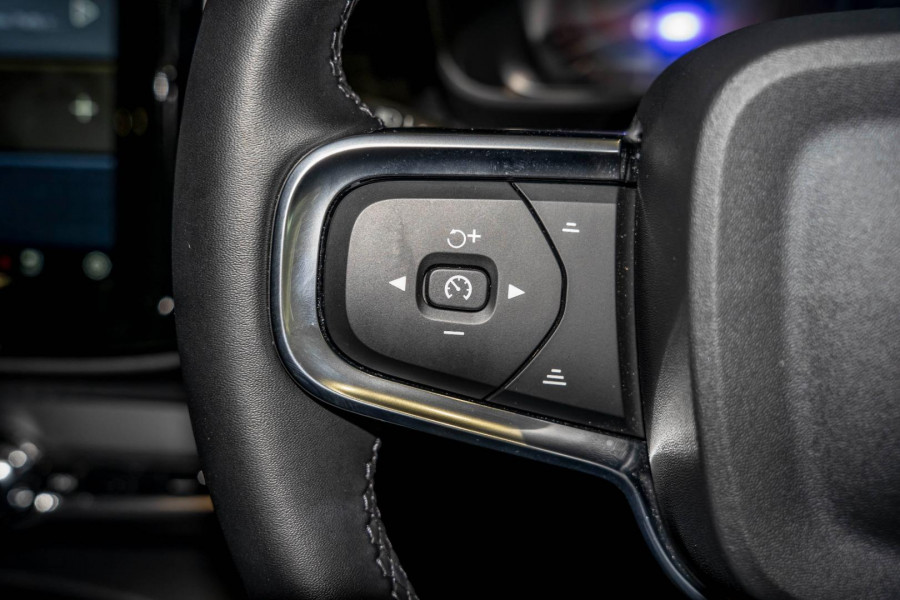 2023 MY24 Volvo XC40  Recharge Pure Electric SUV Image 21