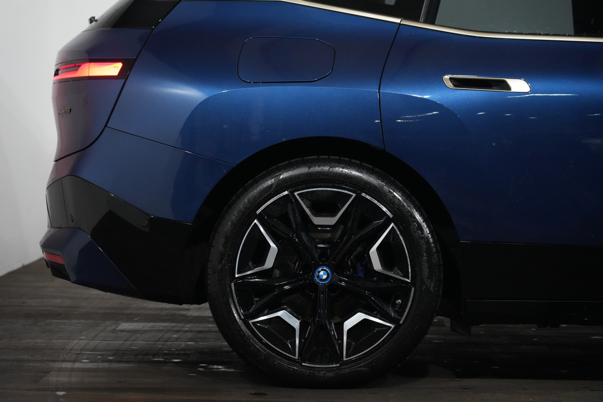 2023 BMW iX xDrive50 Sport SUV