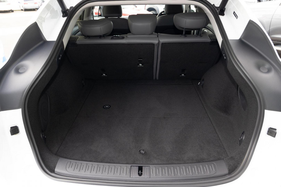 2025 MG IM6 S12L Performance SUV Image 21