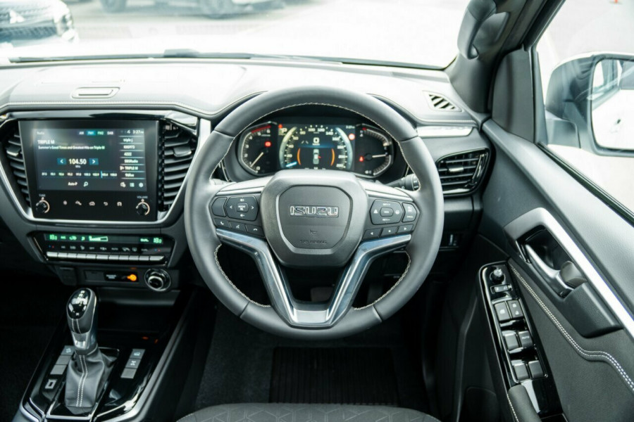 2026 MY25.5 Isuzu D-MAX RG LS-U Cab Chassis Image 8