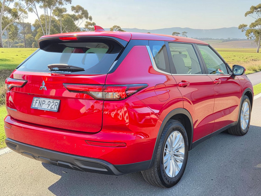 2022 MY22.5 Mitsubishi Outlander ZM ES SUV Image 7