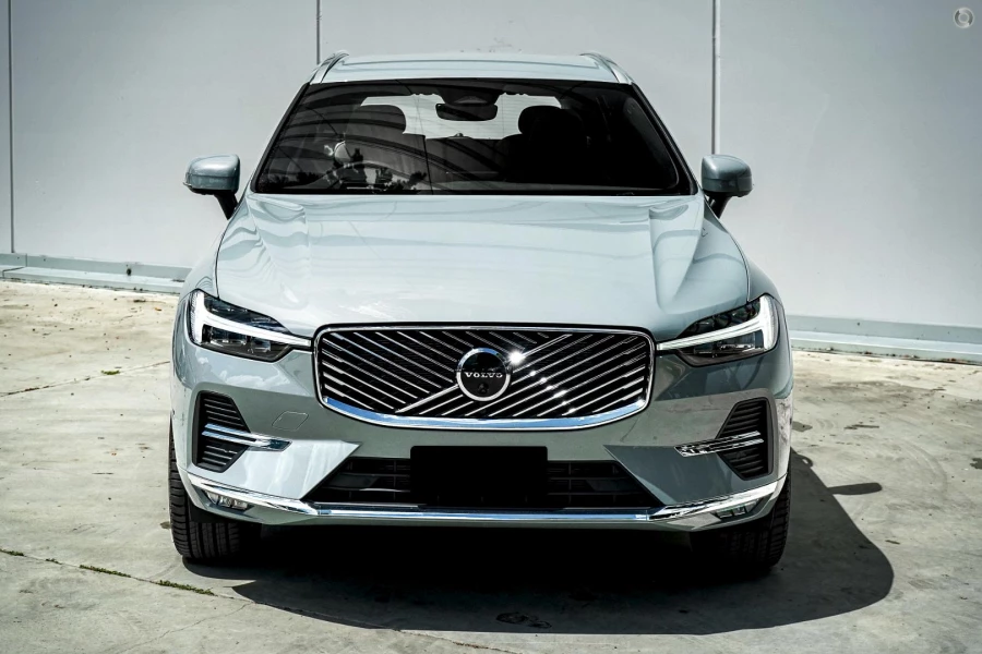 2026 Volvo XC60 UZ Plus B5 Bright SUV Image 2