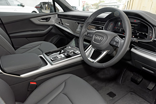 2026 MY25 Audi Q7 4M TFSI 185kW SUV image 7