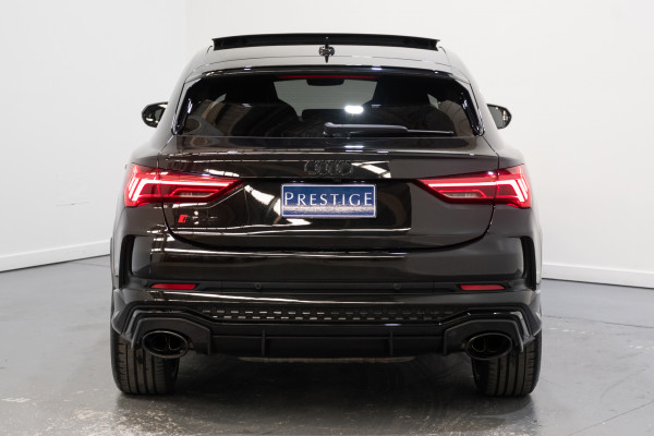 2021 Audi RS Q3 SUV Image 10