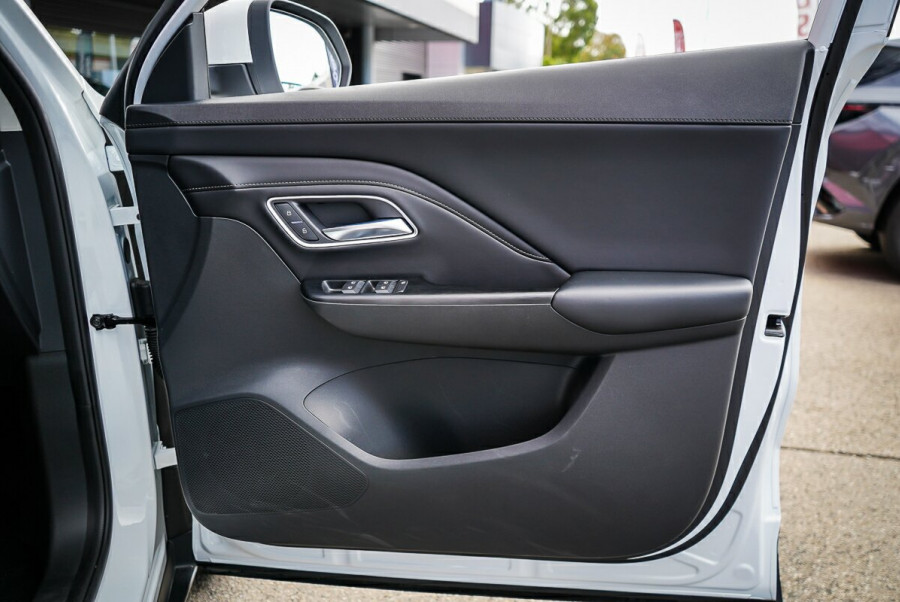 2025 MG ZS ZS32 Essence Hybrid+ SUV Image 7